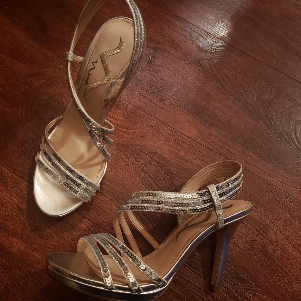Shoes - Picture 2 of 5